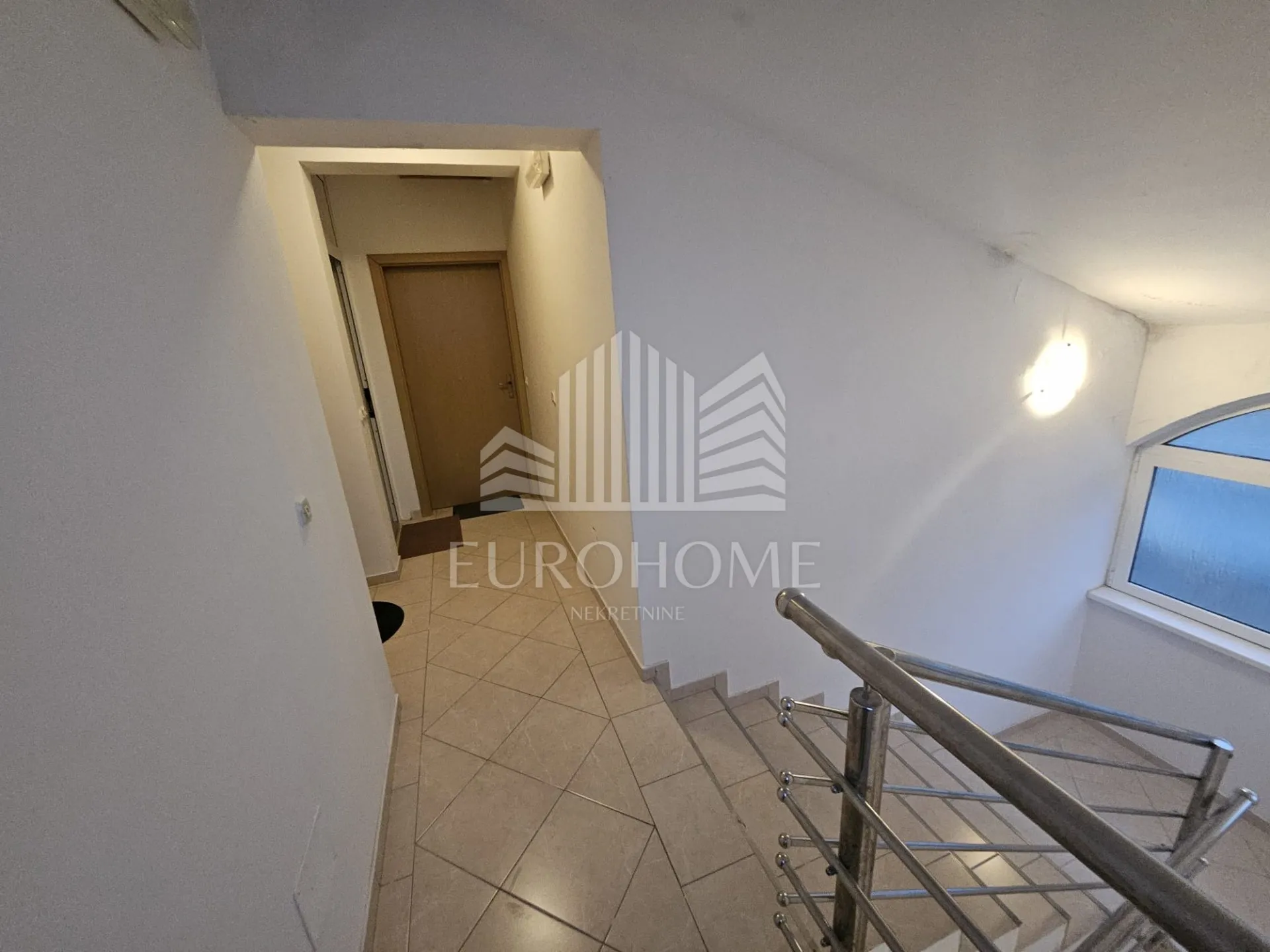 kožino, prilika s pogledom!jednosoban apartman 50 m od mora - slika 2