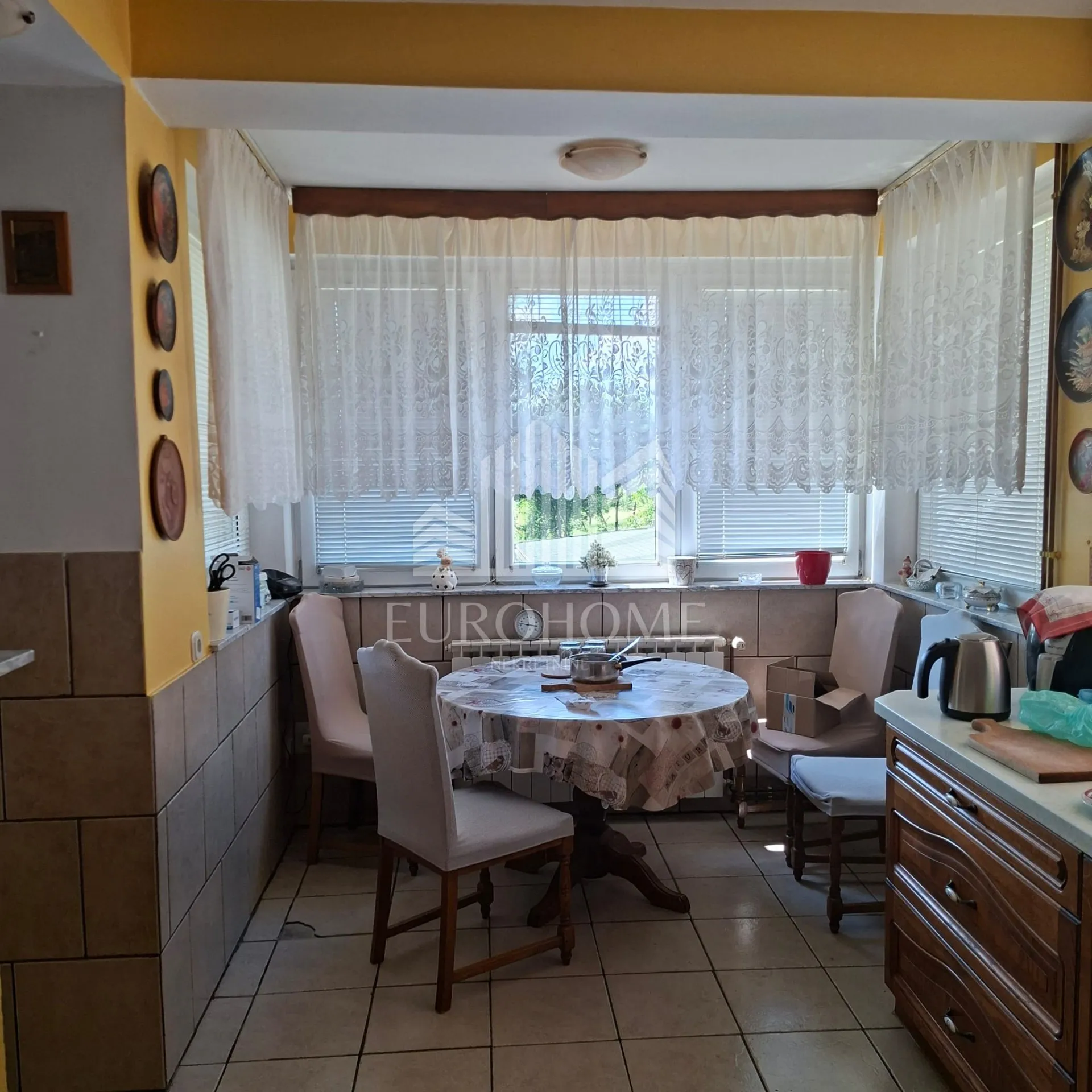 prostrana obiteljska kuća u mošćenici – 387 m² - slika 18