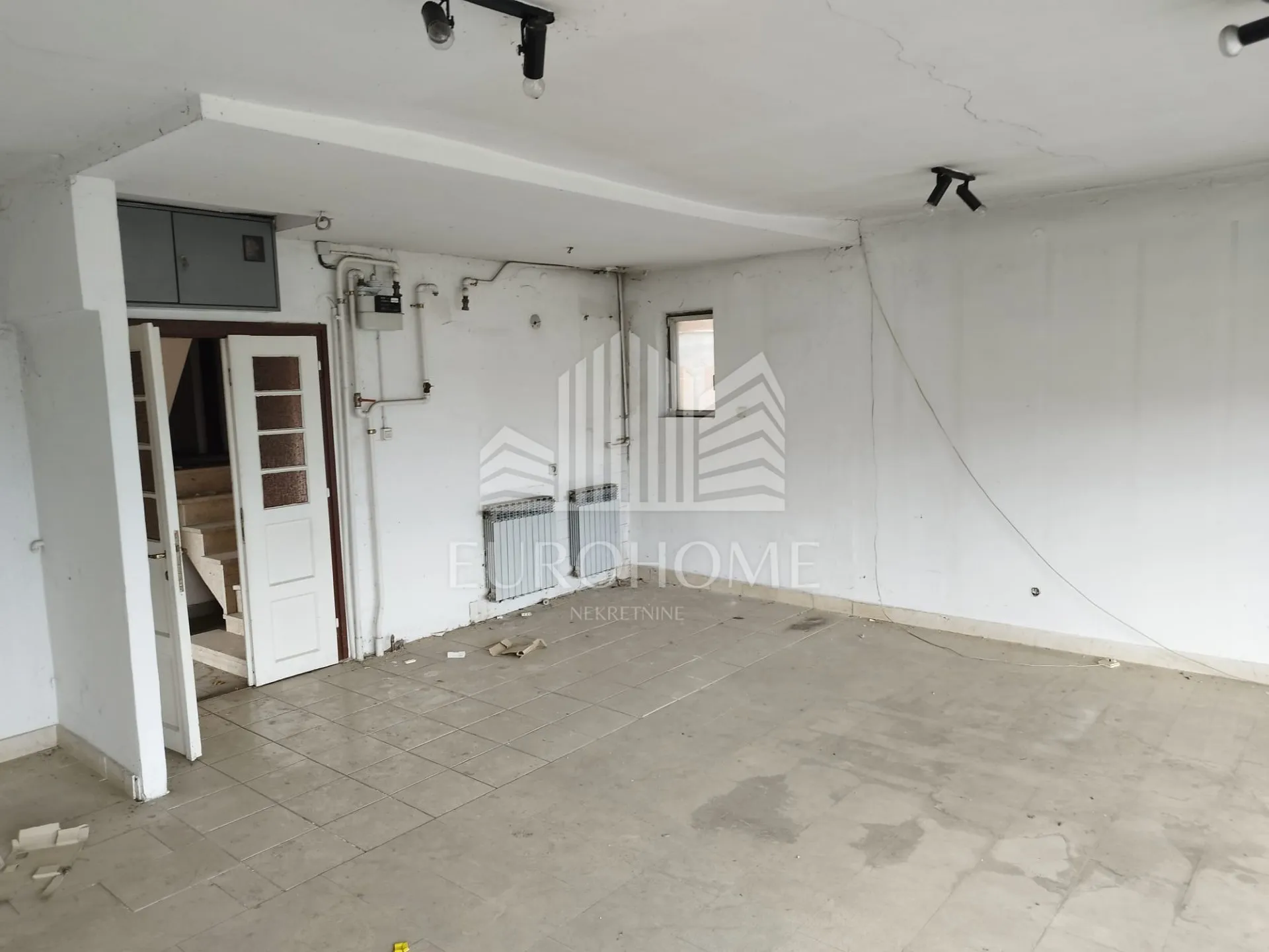 2 kuće, 500m2,1800 brp,zemljište 917 m2 -sesvete,prilika investitorima - slika 11
