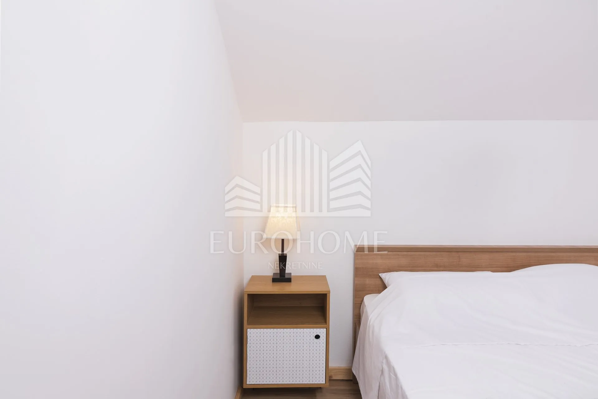 prilika! villa s bazenom 280m2, posedarje - slika 27