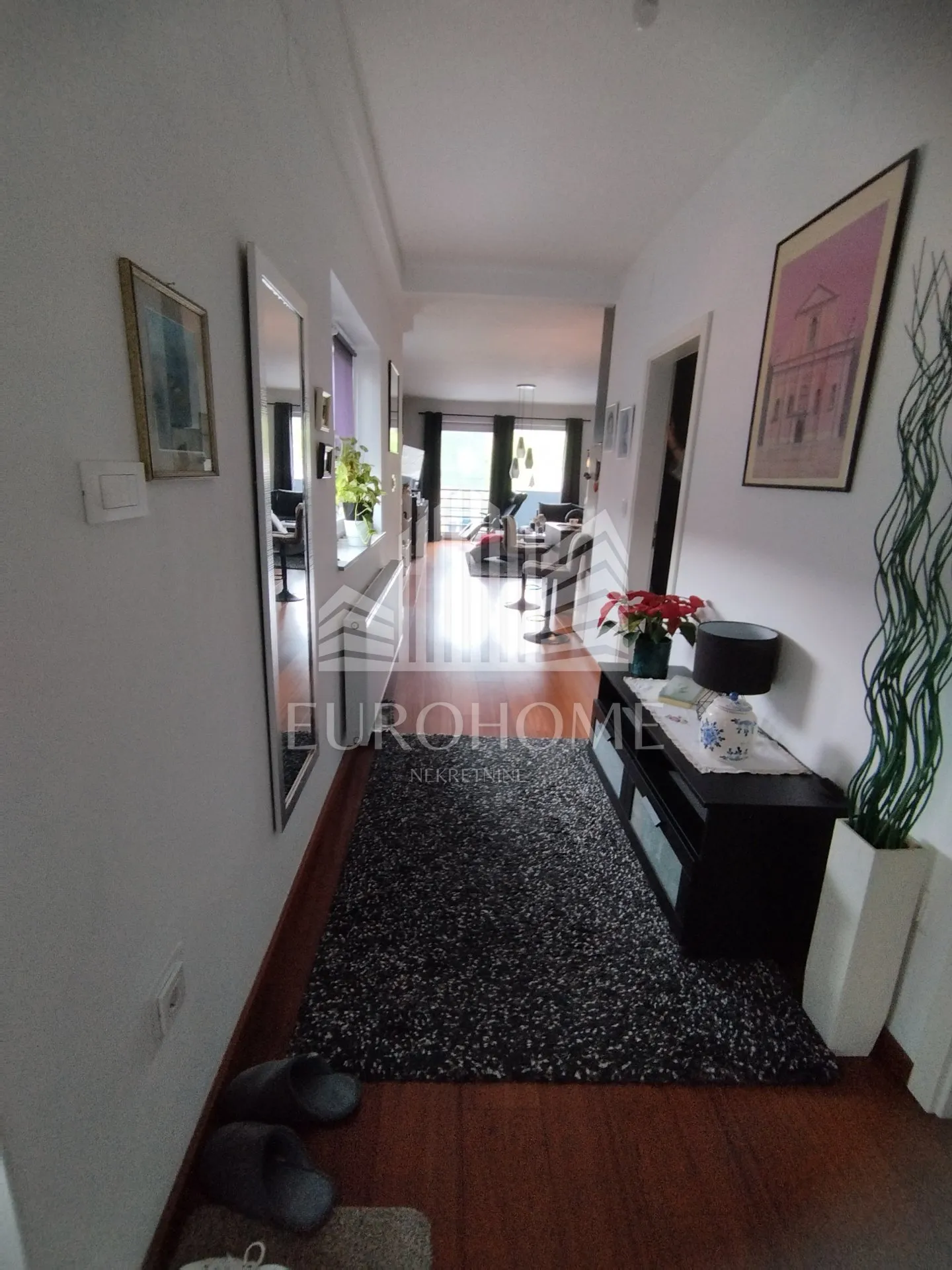 kuća sa 2 stana - 226 m2, garaža, vrt, kustošija - slika 4