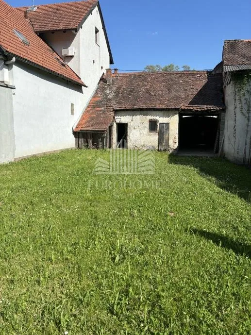 kuća za renovaciju + dvorište u samom centru samobora - slika 2