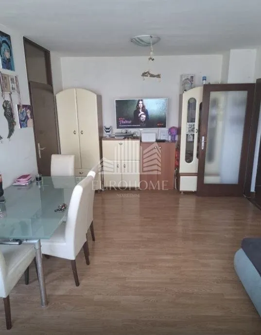 stan, špansko, 63.00 m2 + loggia - slika 6