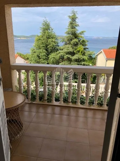 kuća pet apartmana, garaža, 2 vpm, drage, pakoštane - slika 3