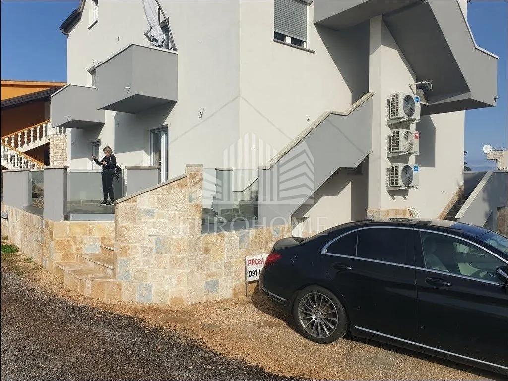 top ponuda, apartman na otoku ugljanu - slika 3