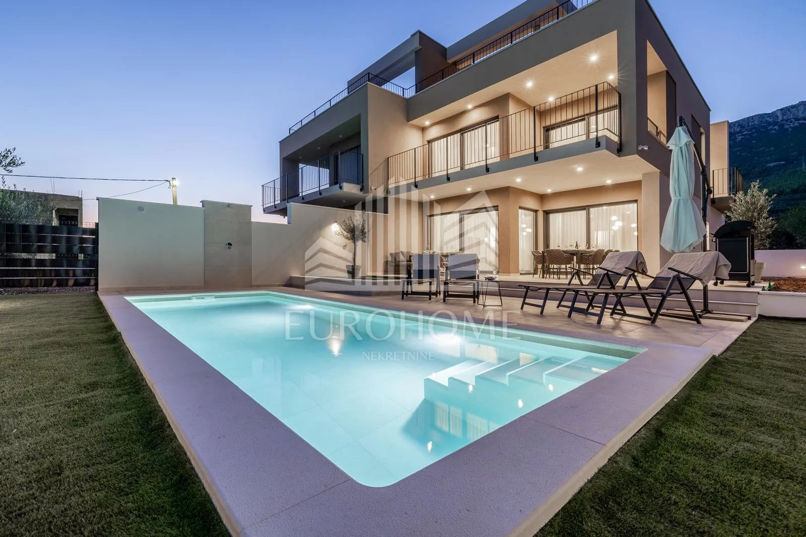 SPLIT, LUXURY VILLA, for 6 months or one year rent - Kaštel Sućurac, Kaštela