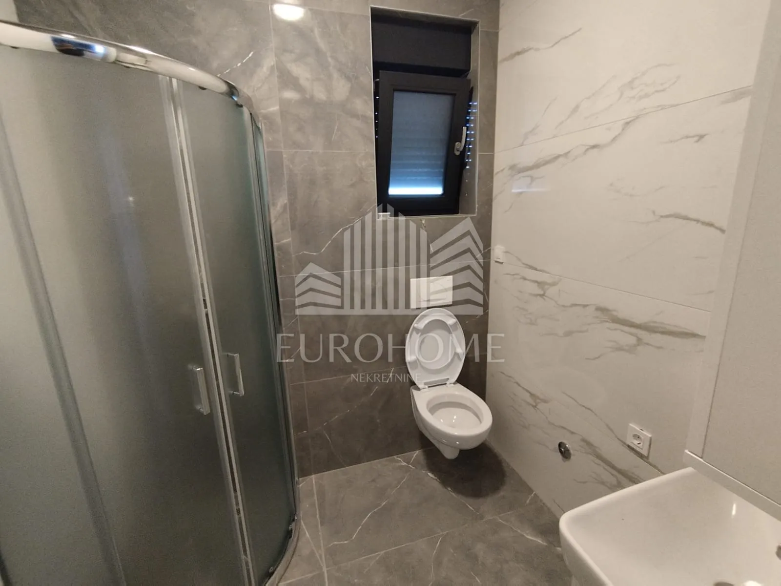 zaton, prekrasna kuća s bazenom (115 m2) + prostrana okućnica (250 m2) - slika 7