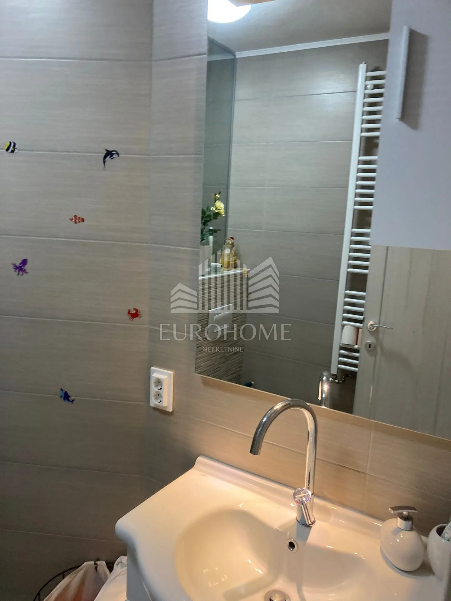 pridraga, novouređena kuća prizemnica,pogled na more,117m2+vrt - slika 12