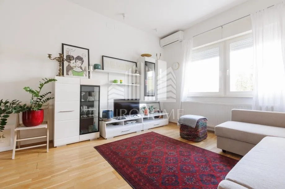 palmotićeva, dvosoban stan, 43 m2 - slika 4