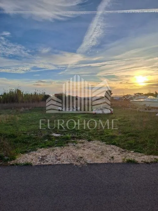 Vrsi, građevinsko zemljište 1151 m2