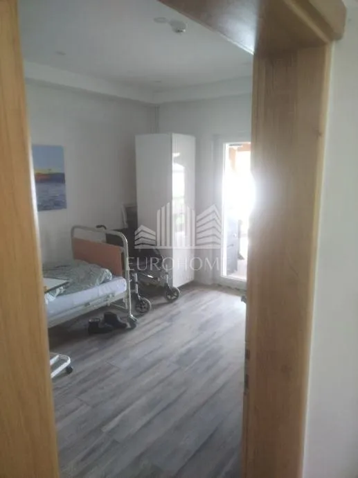 odlična prilika! kuća s poslovnim potencijalom i najmom 2037€/m2 - slika 4