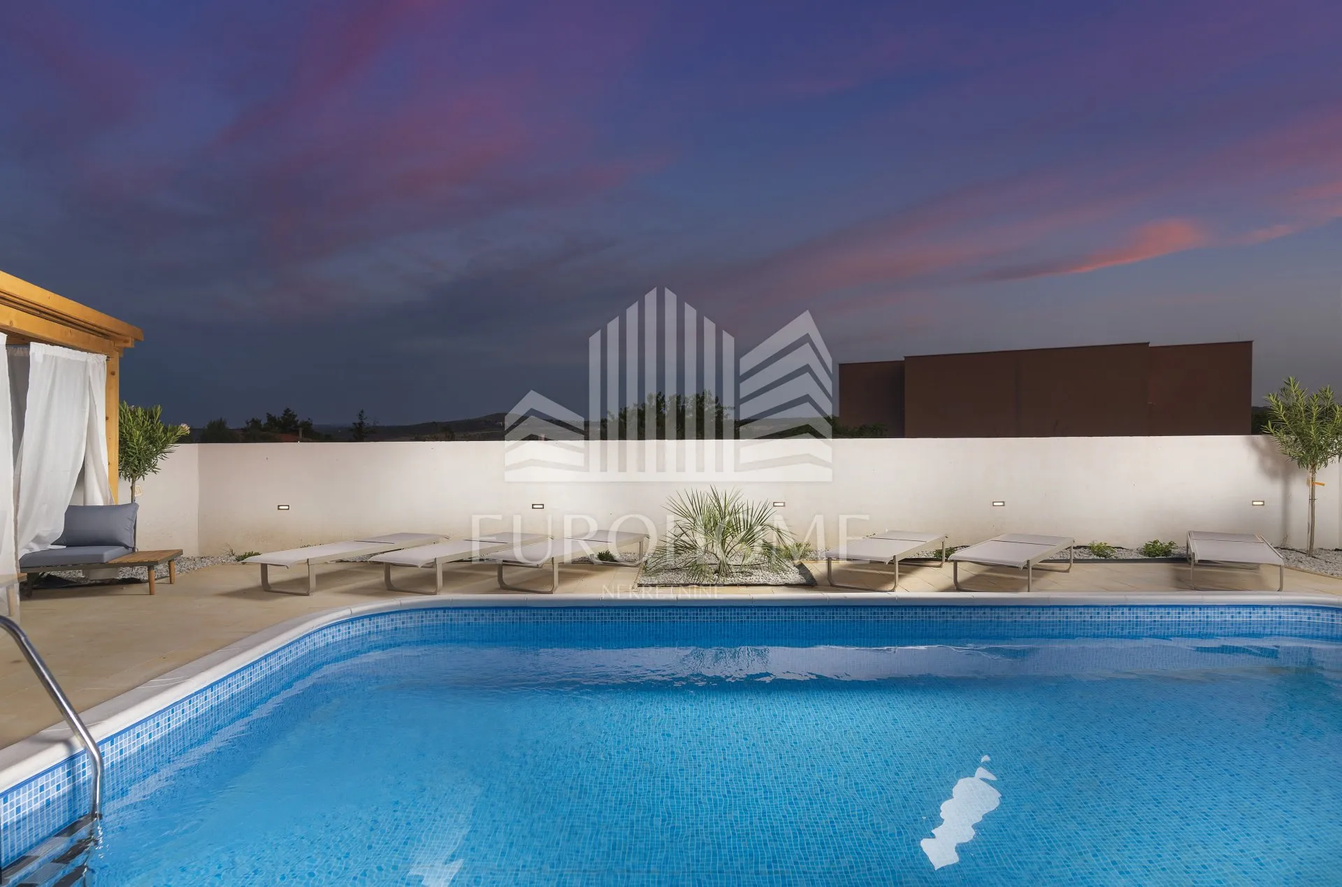prilika! villa s bazenom 280m2, posedarje - slika 32