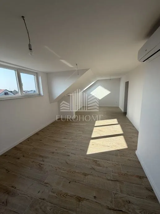 3-soban stan 90 m², lođa, 2 kupaonice, 2pm - slika 2