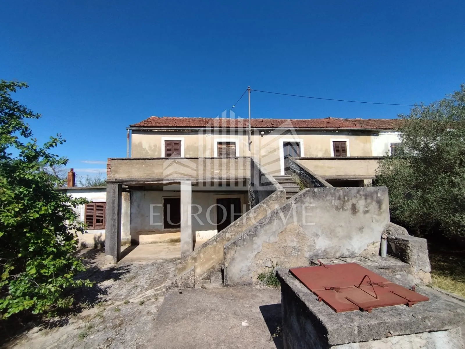 sukošan-debeljak seosko imanje na 1260m2 građevinskog terena - slika 7