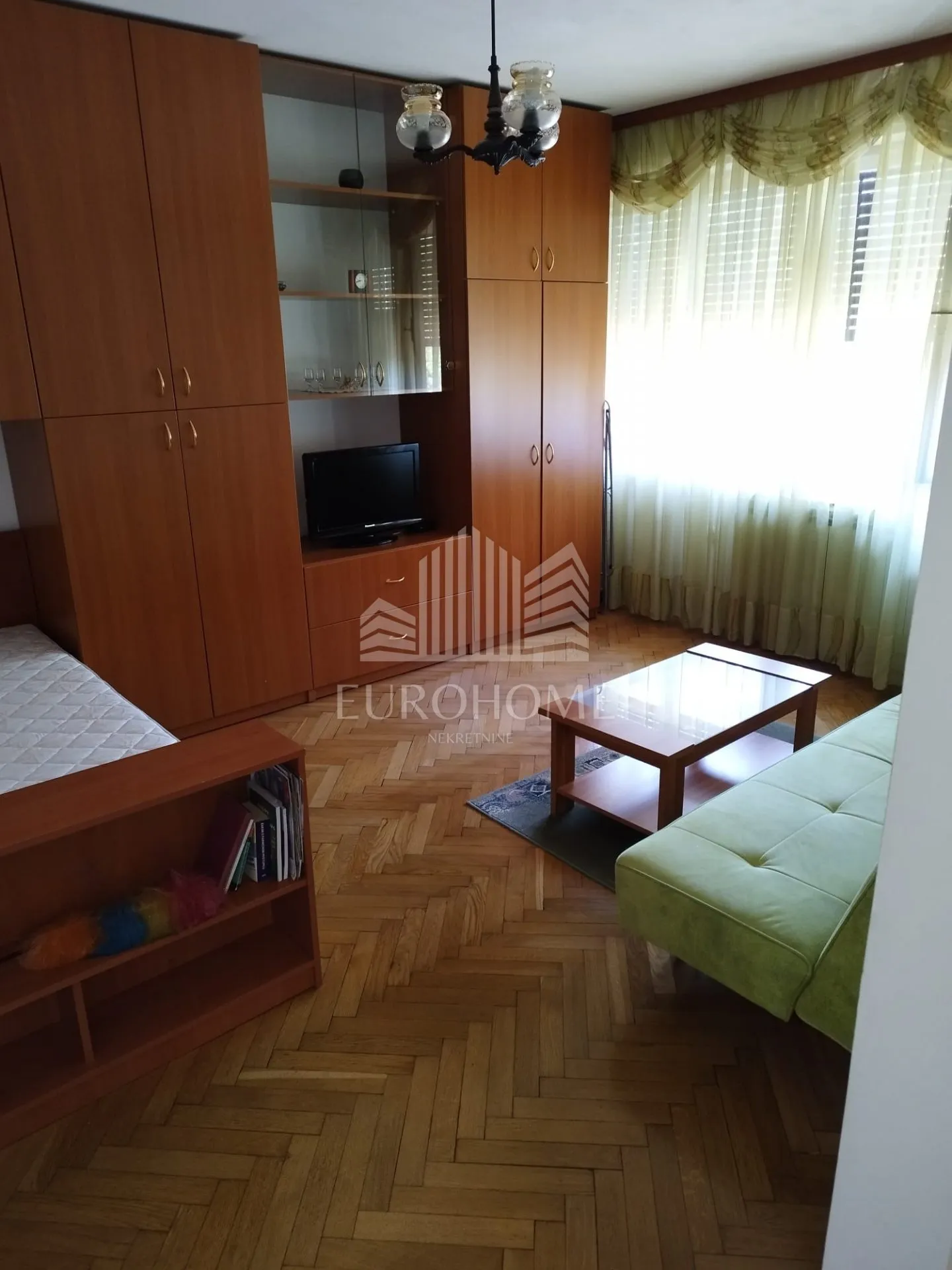 1s stan, 30 m2 za najam,centar, vodnikova - slika 4