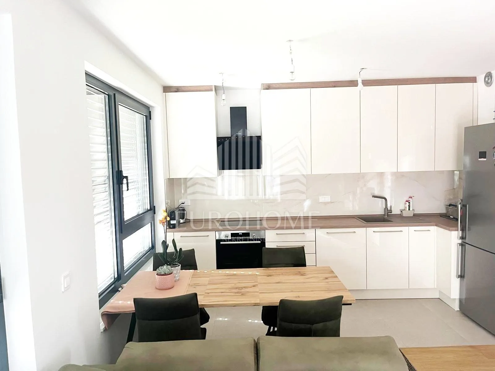 četverosoban stan, nkp 103 m2, dvije garaže, velika gorica - slika 4