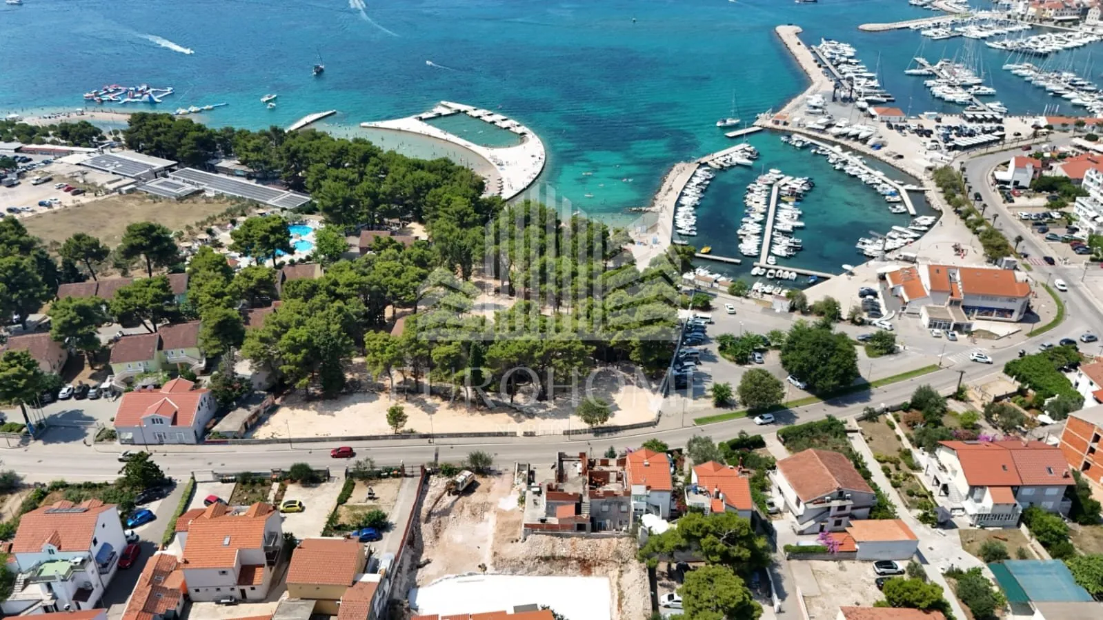 vodice, luksuzni stan uz plažu s5, top lokacija, garaža, 119m2 - slika 18