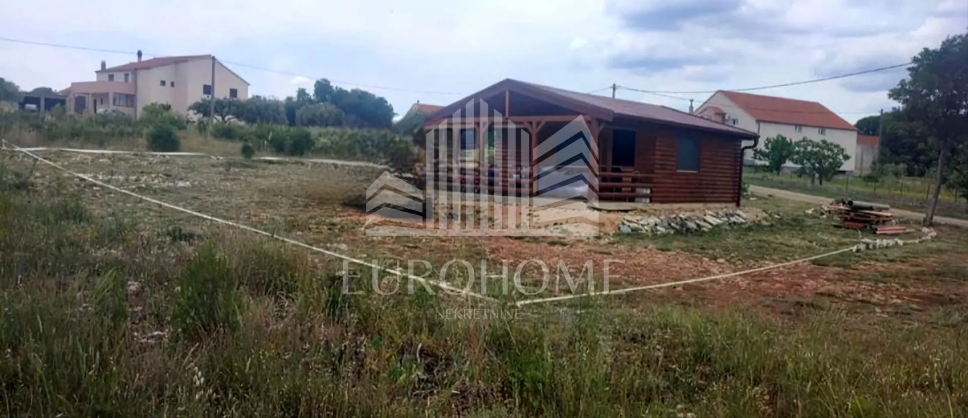 Prildraga, građevinsko zemljište s pomoćnim objektom, 734m2 - Pridraga, Novigrad