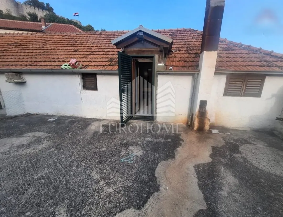 centar benkovca, prodaja zgrade za renovaciju,259m2 - slika 18