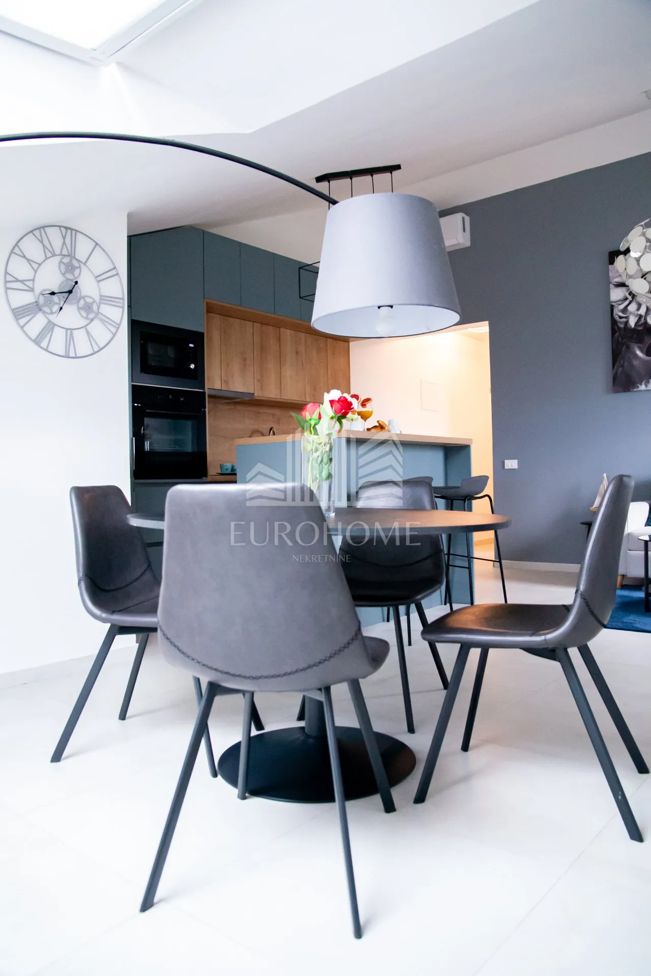 4 luksuzna apartmana u zatonu, 100 m do plaže, uhodan biznis - slika 11