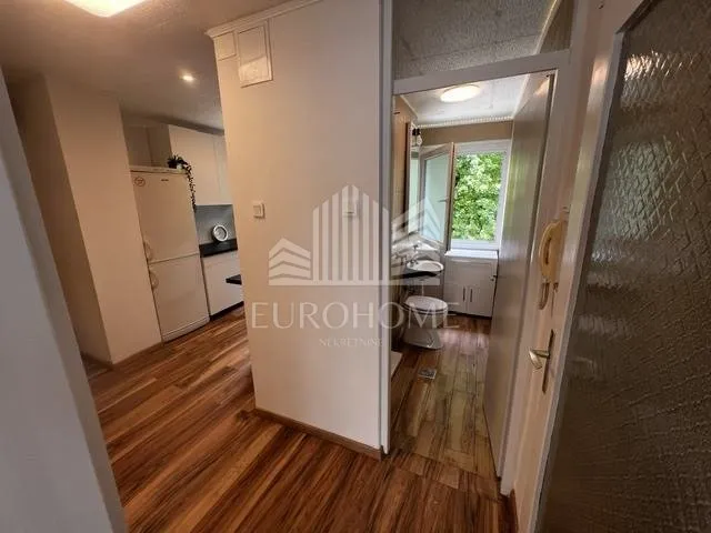 folnegovićevo naselje – potpuno renoviran stan 50 m², 3700€/m2 - slika 6
