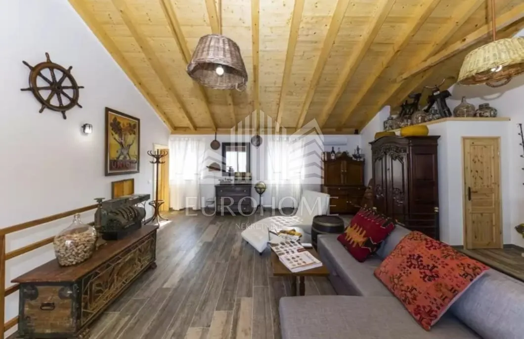 ždrelac, dalmatinska vila s bazenom, prvi red uz more - slika 19