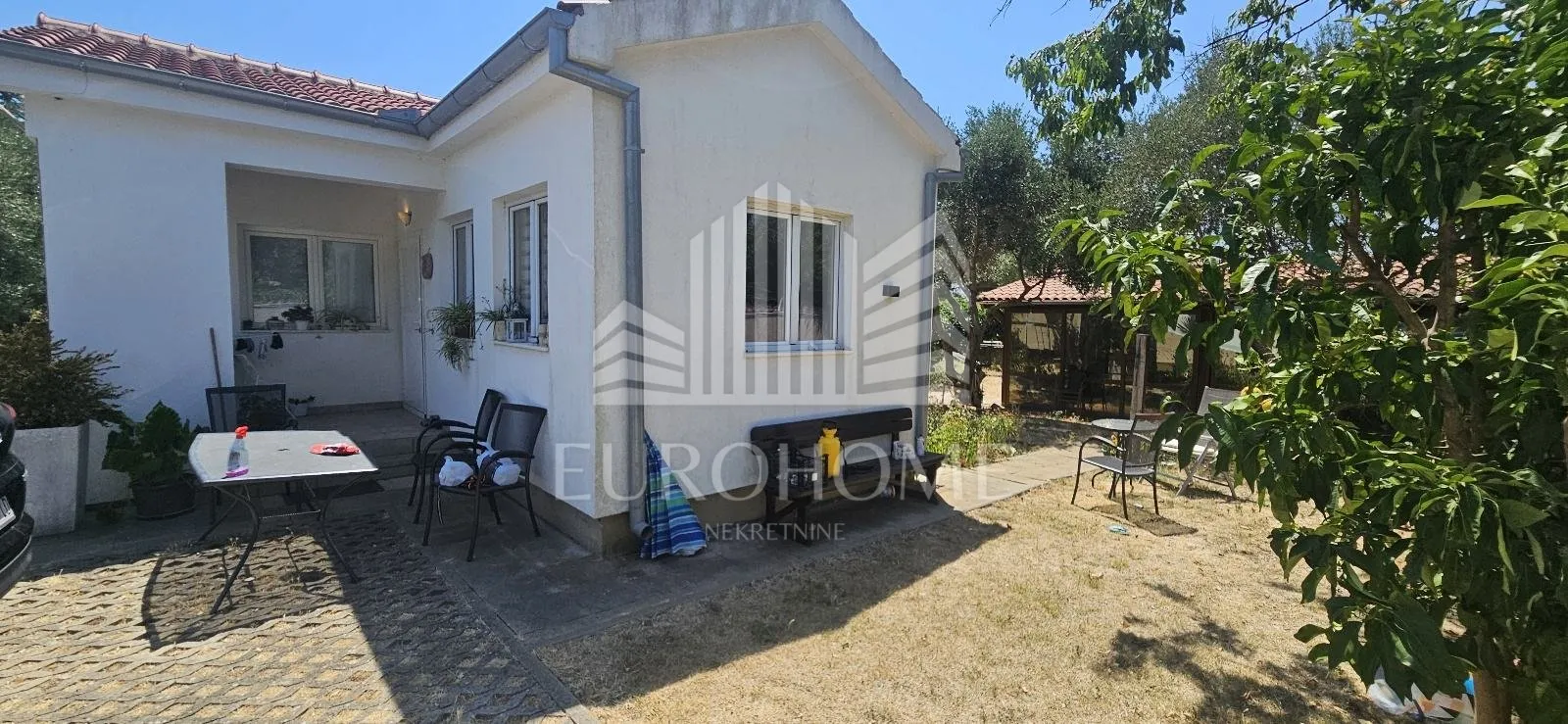 zadar- okolica- oaza mira, kuća sa bazenom, 1000m okućnice - slika 2