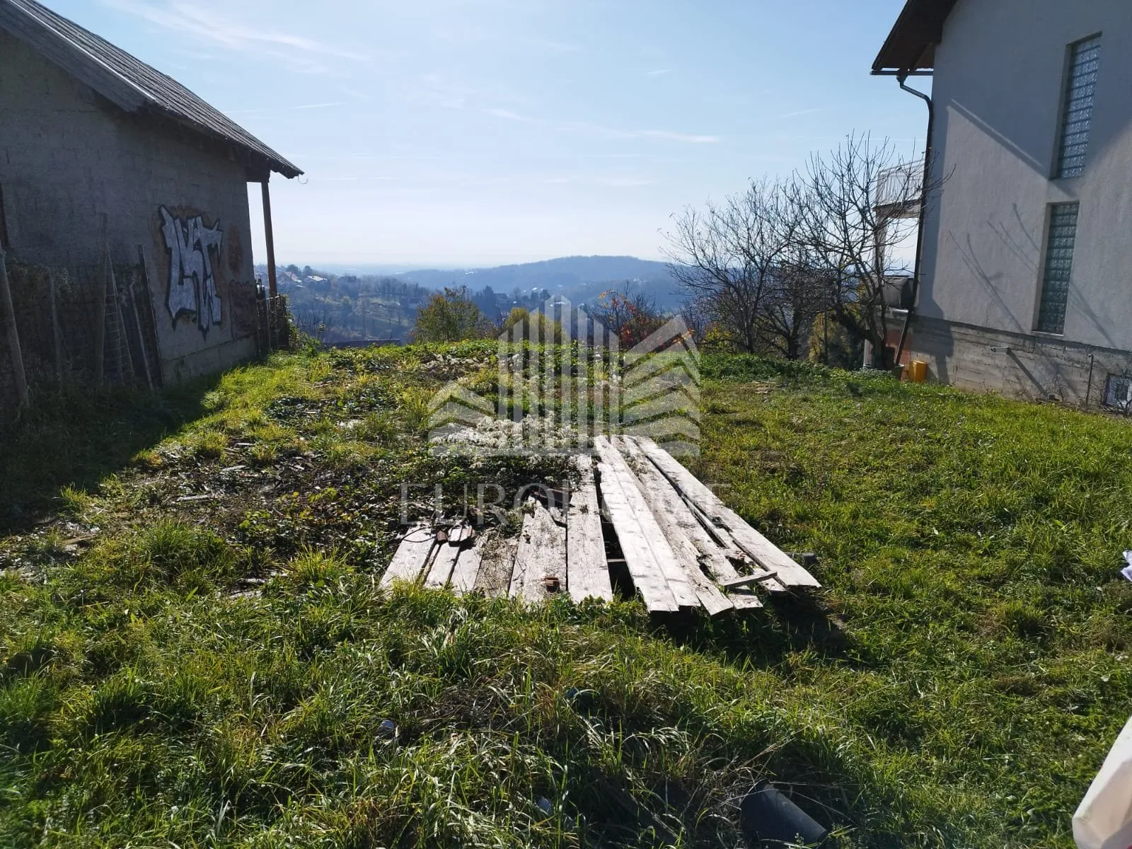 Građevinsko zemljište 2000 m2,Mikulići - Zagreb