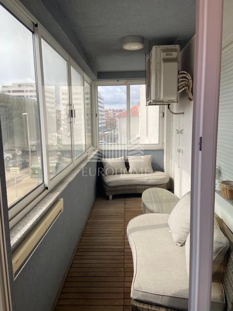 ZADAR, CENTAR, DVOSOBAN STAN ZA NAJAM, 90m2
