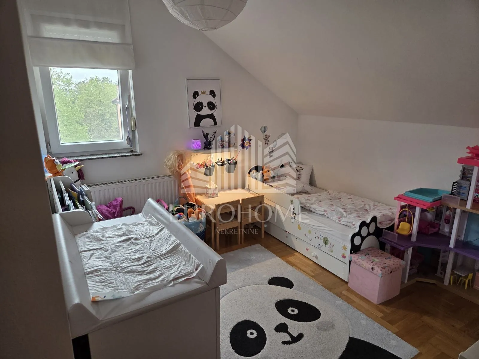 trosoban stan u brestju – 59 m², potpuno namješten - slika 10