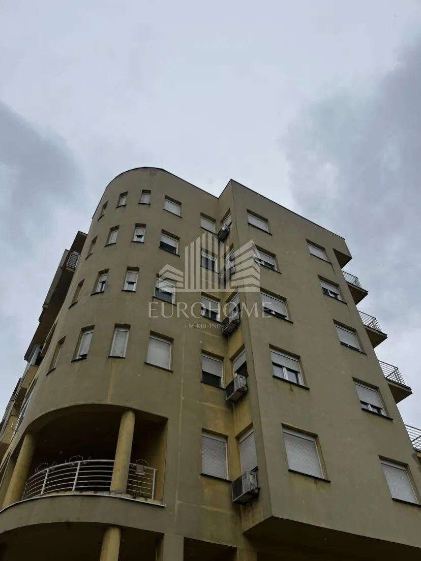 retfala, namješten trosoban stan, lift, garaža, 125m2 - slika 32
