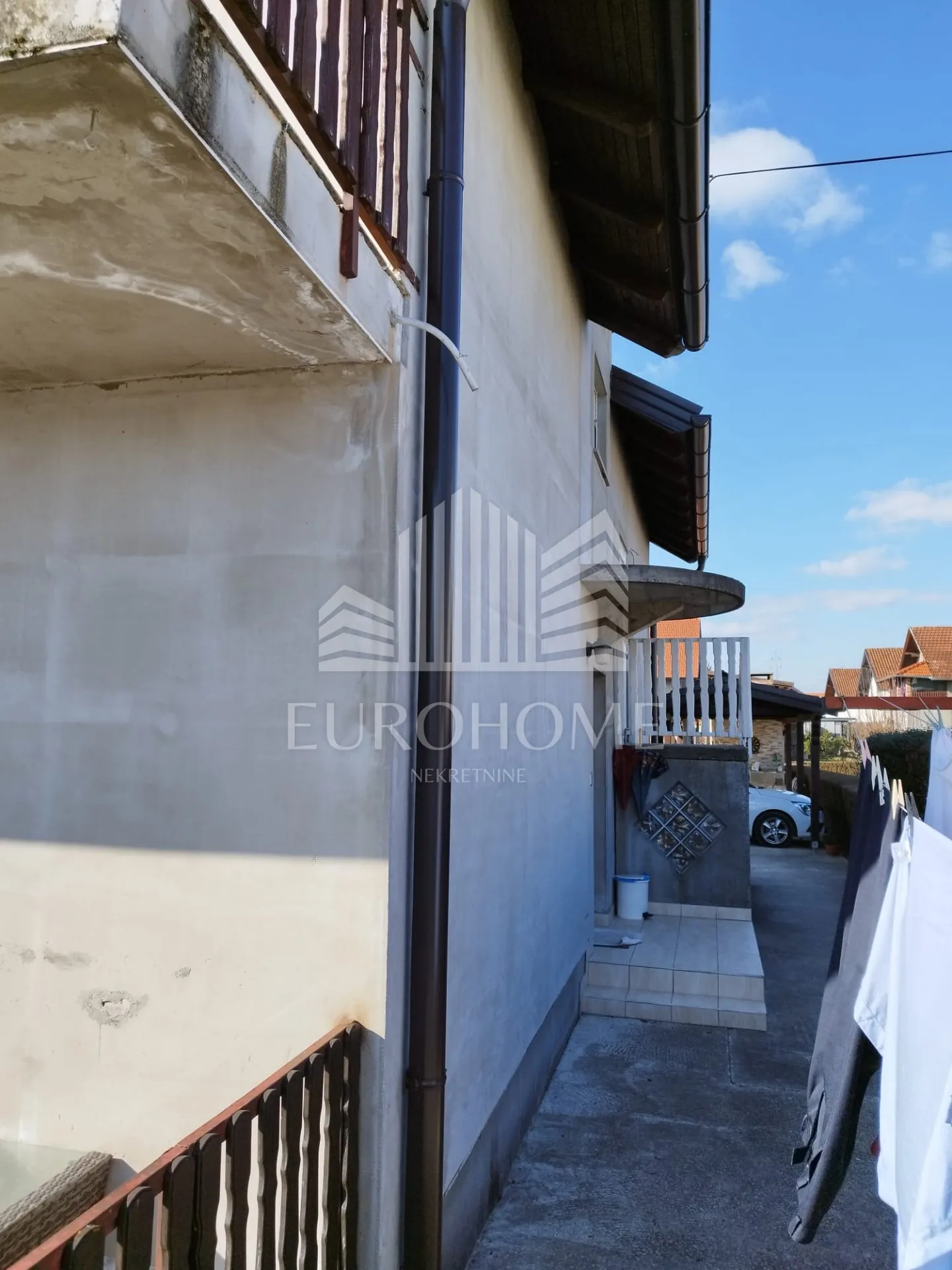 kuća sa dva stana svaki 100 m2, okućnica 700 m2, klara - slika 4
