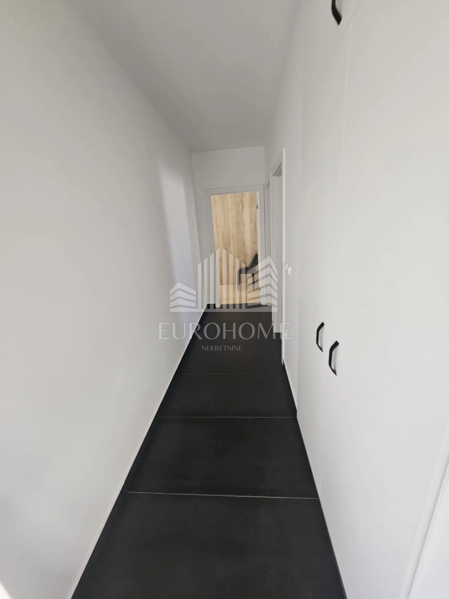 zadar-petrići, nov penthouese sa krovnom trasom i bazenom, potpuno namješten,146m2 - slika 6