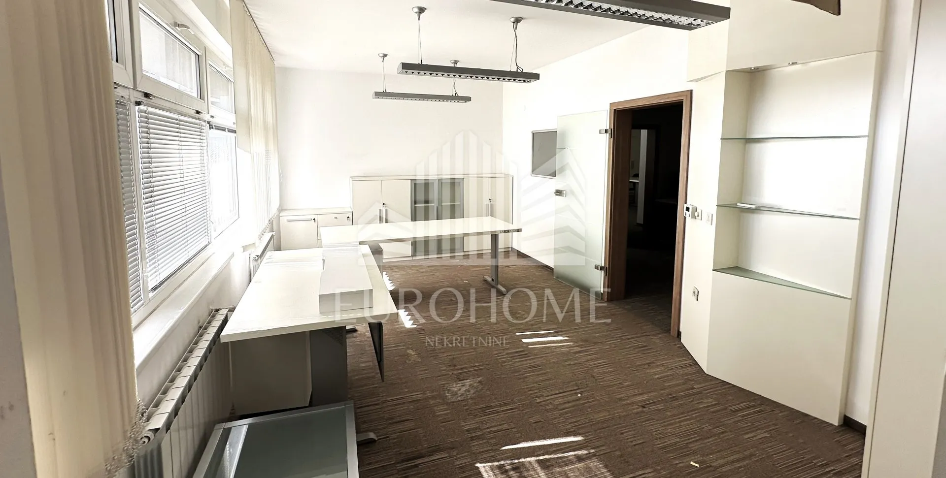 sniženo!!atraktivan poslovni prostor 311,44 m2,jaruščica - slika 3