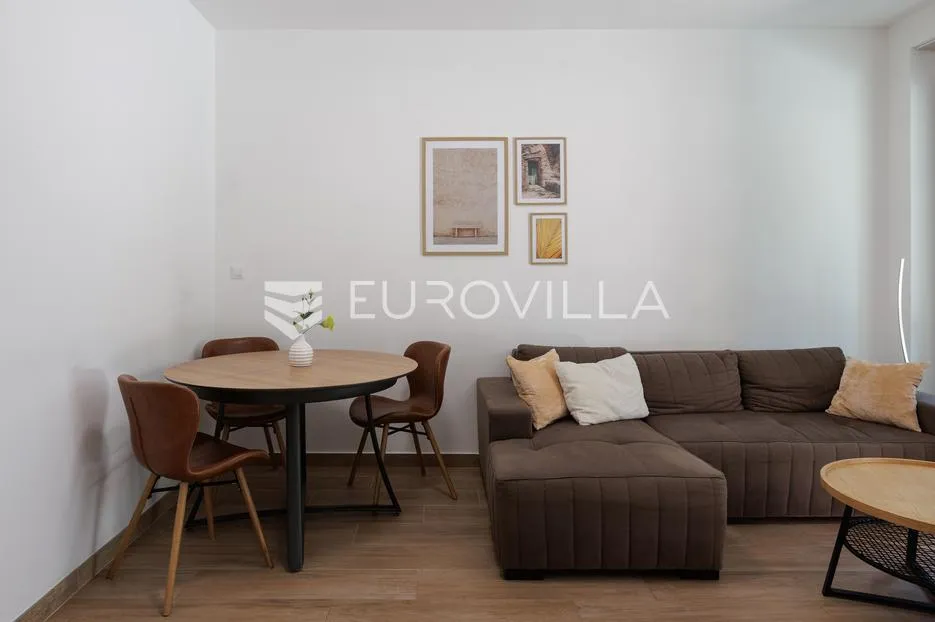 dubrovnik, lapad, trosoban apartman s terasom i garažnim mjestom - slika 3
