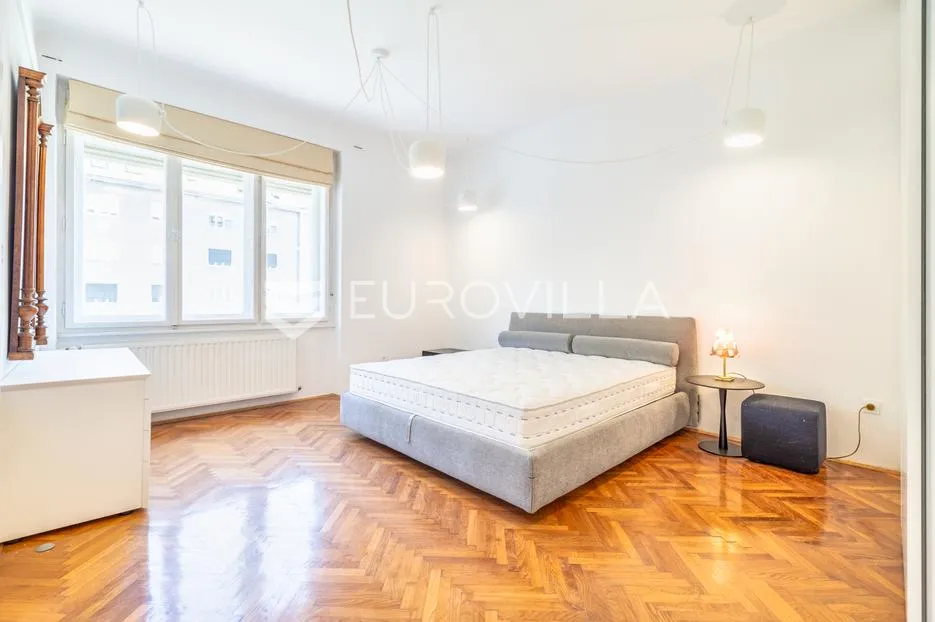 zagreb, britanski trg, prekrasan trosoban stan 84 m2 + gm - slika 4