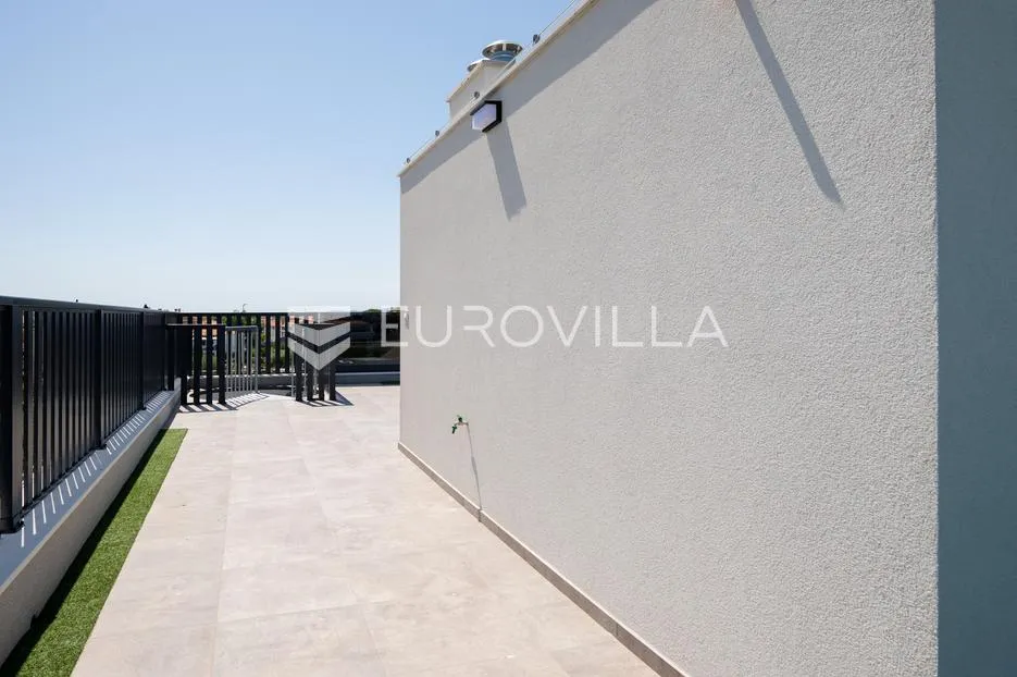 zadar, sukošan, luksuzni penthouse s pogledom na more - slika 17
