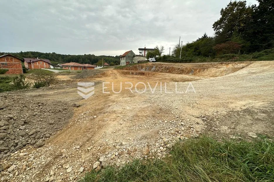 duga resa, roganac, građevinsko zemljište 1656 m2 s projektom za kuću - slika 2