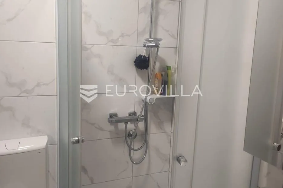 saborsko, lička jesenica, kuća 280 m², mirna lokacija - slika 6