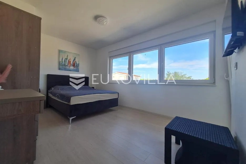 vir, atraktivan dvoetažni apartman s 3 spavaće sobe i pogledom na more - slika 43