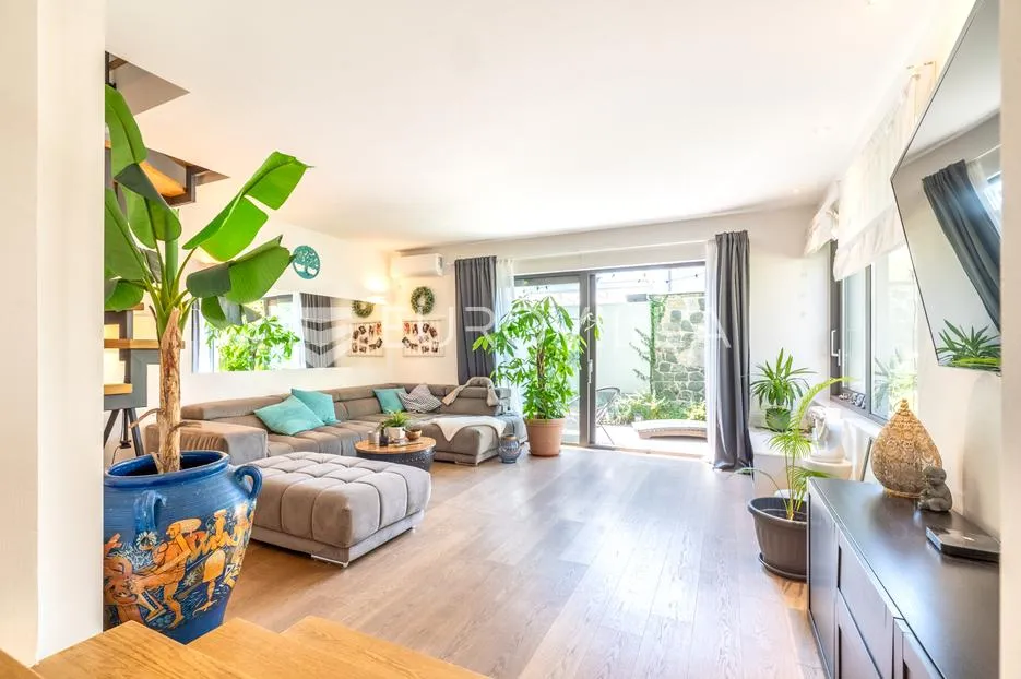 zagreb, šalata, predivan dvoetažan trosoban stan, 90 m² - slika 2
