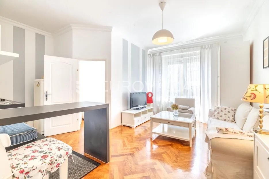 zagreb, strogi centar grada, predivan dvosoban stan, 34 m² - slika 2