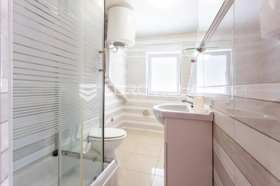 novalja, kuća s 10 apartmana blizu centra s pogledom na more - slika 7