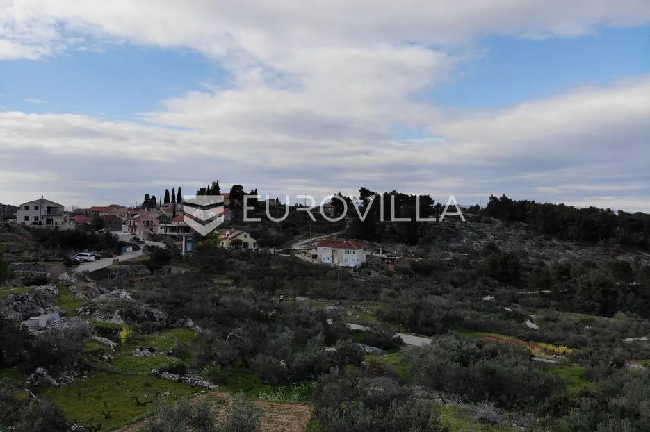 otok hvar, jelsa, atraktivno građevinsko zemljište 1110,50 m² s idejnim projektom - slika 12