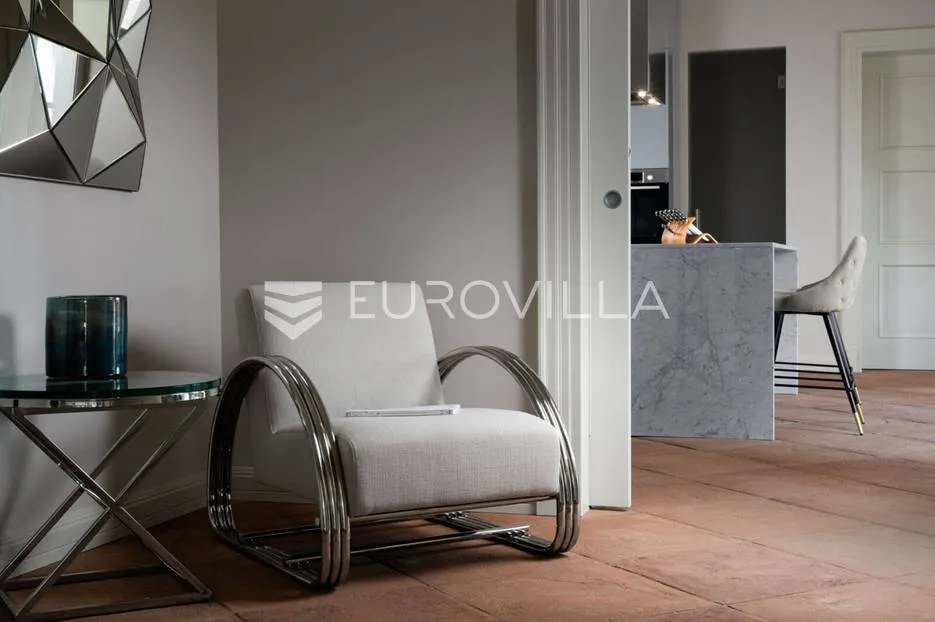 vabriga, raskošna vila od 302 m2 sa prekrasnim vrtom - slika 26