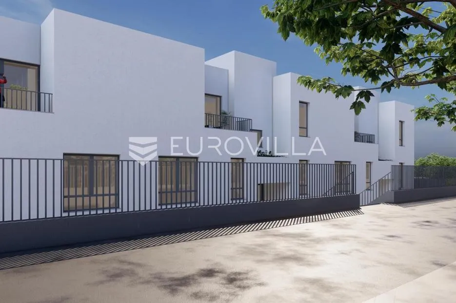 split, podstrana | penthouse na drugom katu s prostranom terasom - slika 35