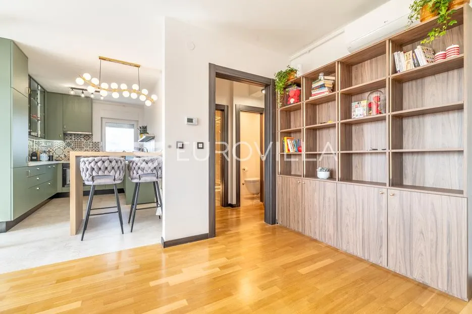 zagreb, bukovačka, komforan trosoban stan 114 m² - slika 9