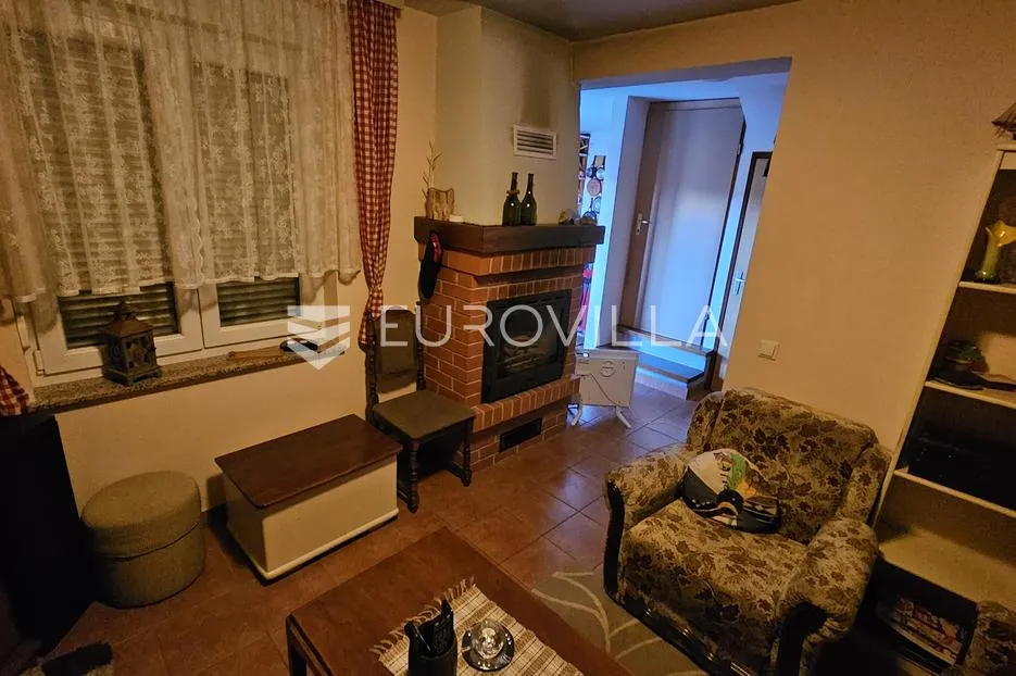 generalski stol, vikendica 133 m² s dvorištem od 300 m² - slika 20