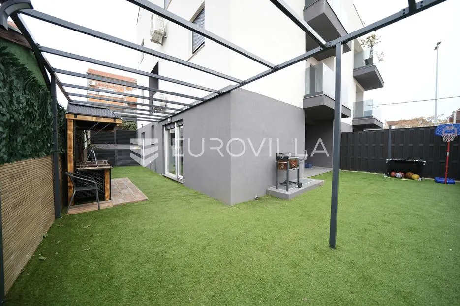 zadar, bili brig luksuzno opremljen trosobni i jednosobni stan s teretanom i spa centrom 241 m² - slika 15