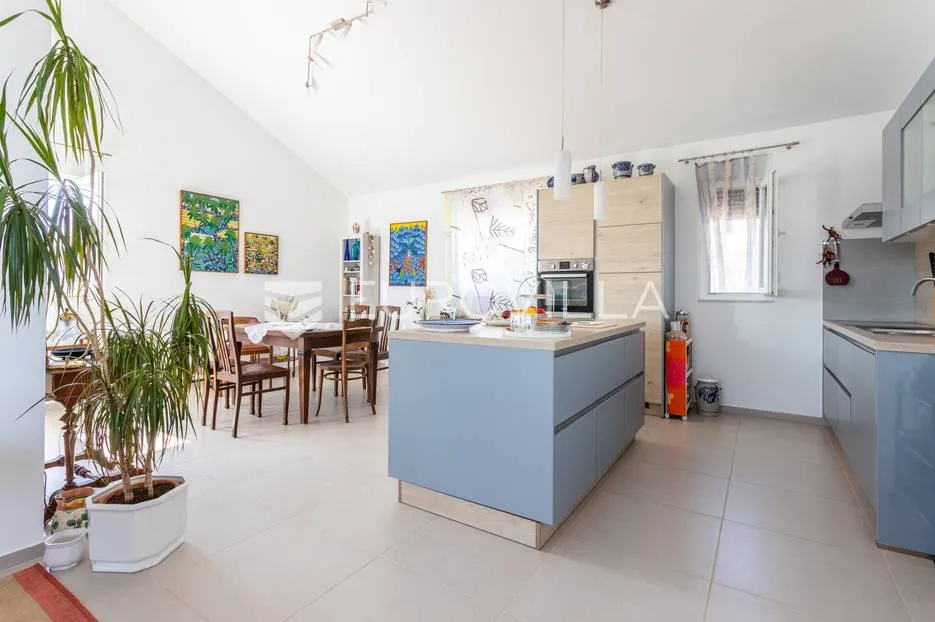 šolta, stomorska, vila s bazenom, 260 m² - slika 8